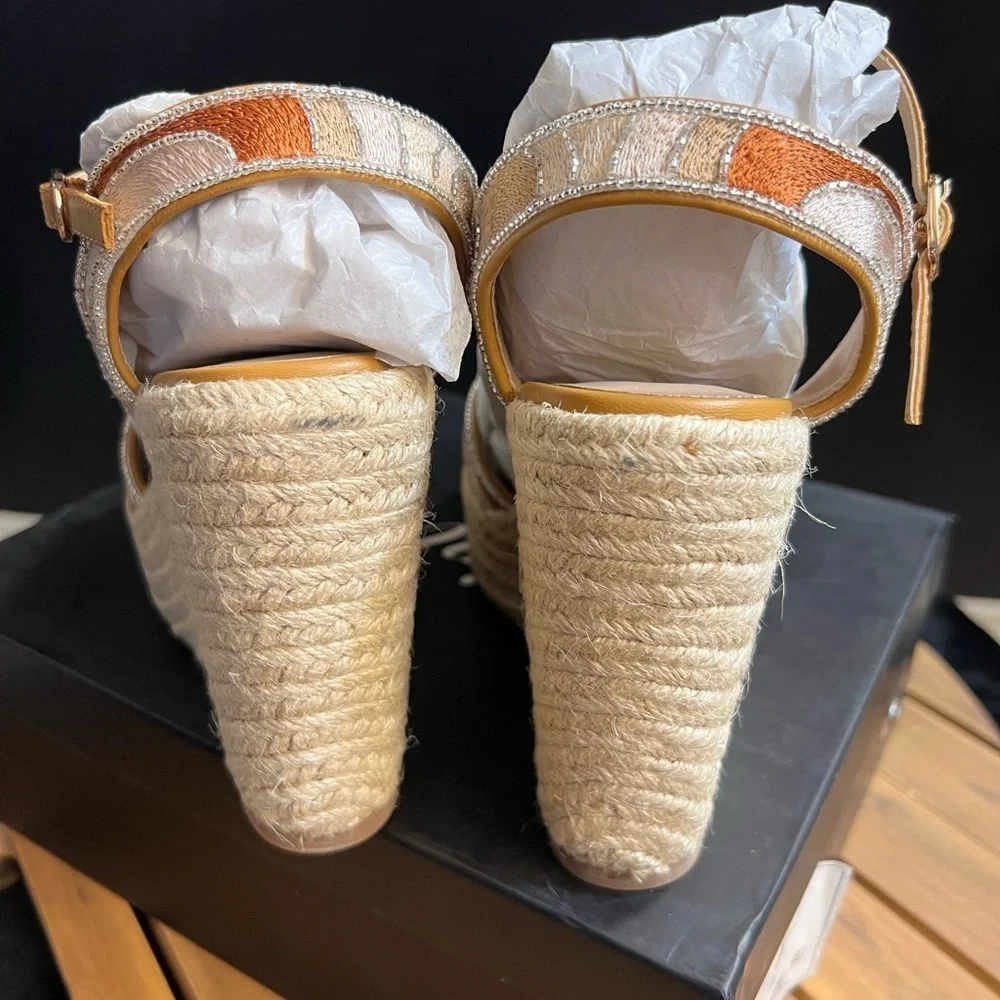 🧡🤎SAINT G Marcilia GORGEOUS Platform Wedges 🧡🤎SZ 11-NWT